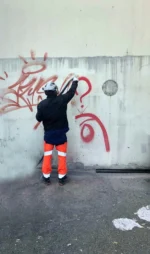 Intensiver Graffitientferner